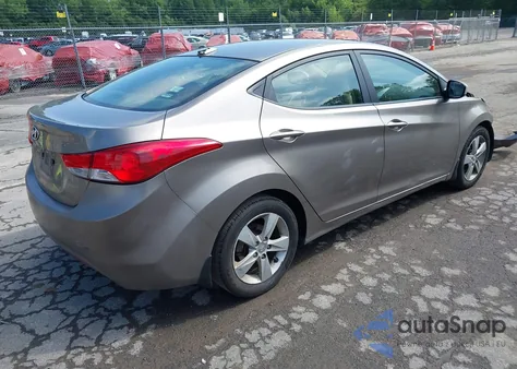 2013 Hyundai Elantra Gls z USA, uszkodzony, nr VIN 5NPDH4AE4DH392016